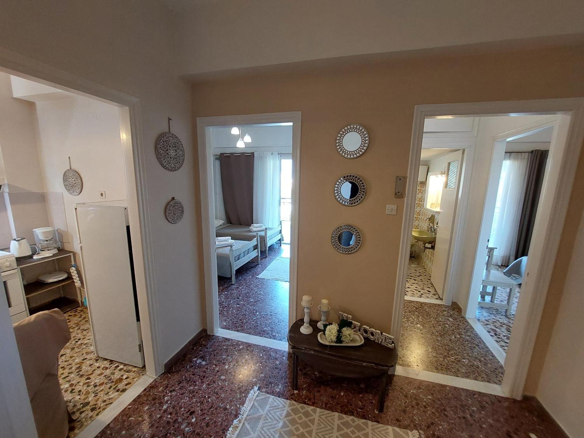 Lourantos Studios & Apartments Vathy  Buitenkant foto