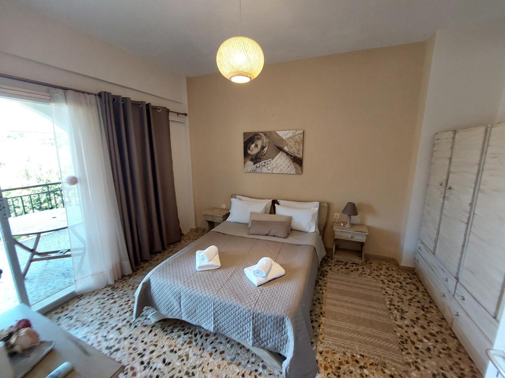 Lourantos Studios & Apartments Vathy  Buitenkant foto